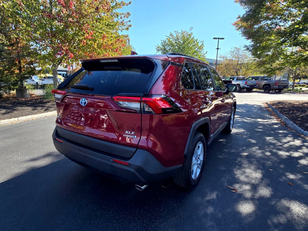 Certified 2019 Toyota RAV4 XLE w/ Convenience Package AWD/4WD image 8