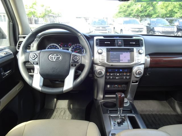 Used 2017 Toyota 4Runner Limited AWD/4WD image 22