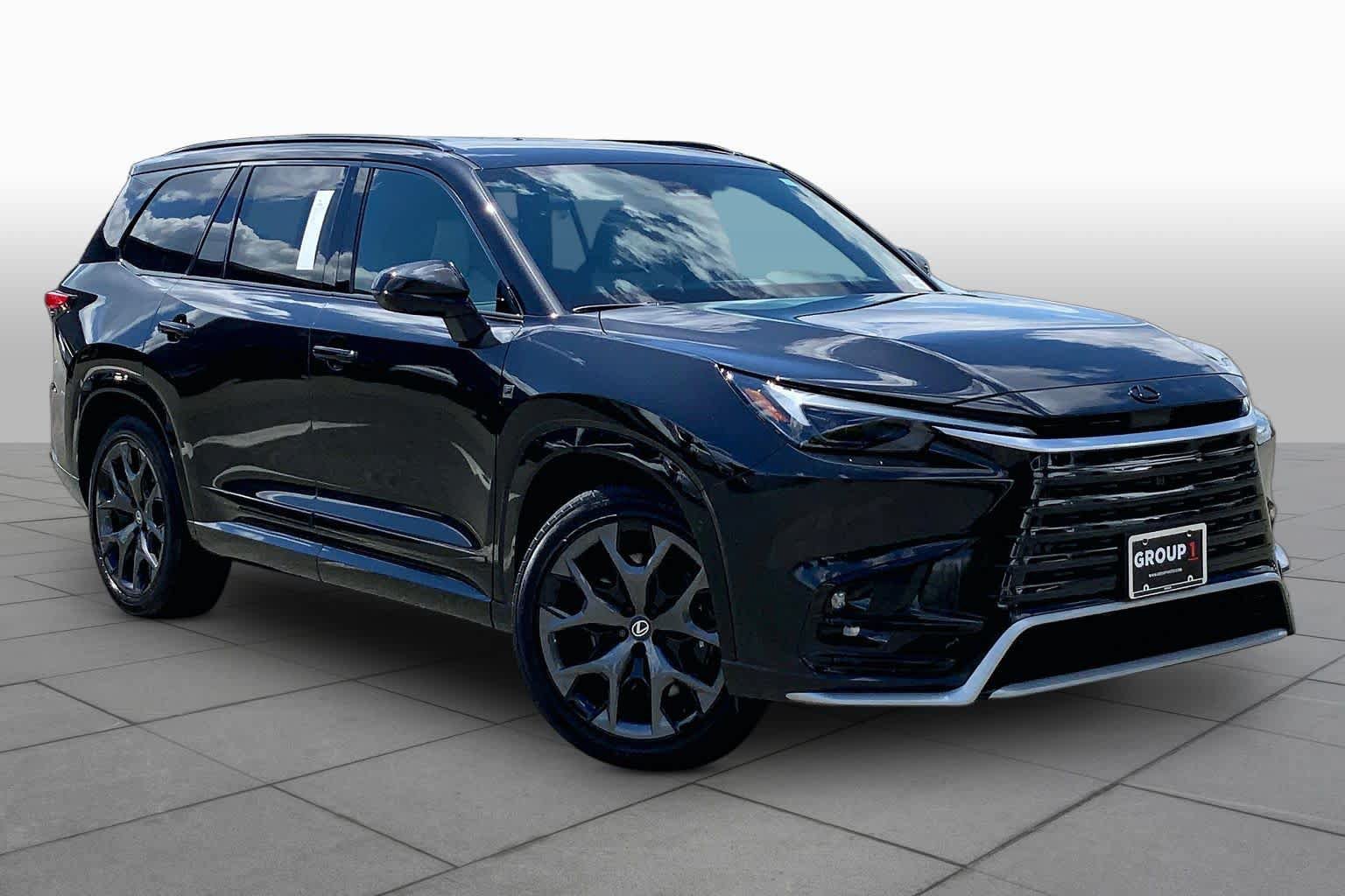 New 2026 Lexus TX 500h AWD image 2