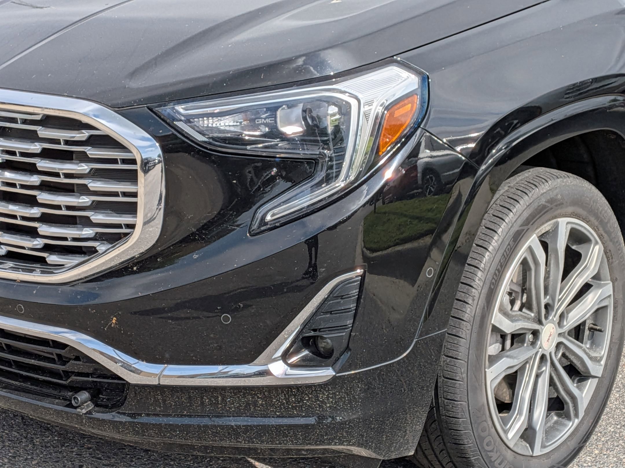 Used 2020 GMC Terrain Denali w/ Denali Premium Package image 9