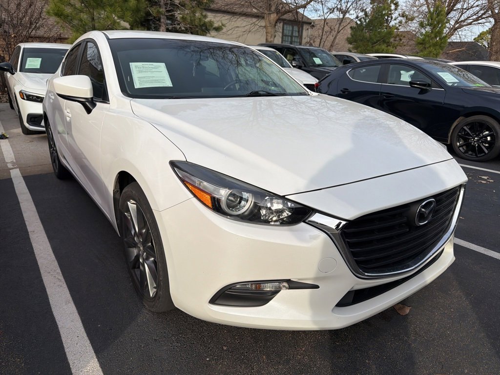 Used 2018 MAZDA MAZDA3 Touring image 2