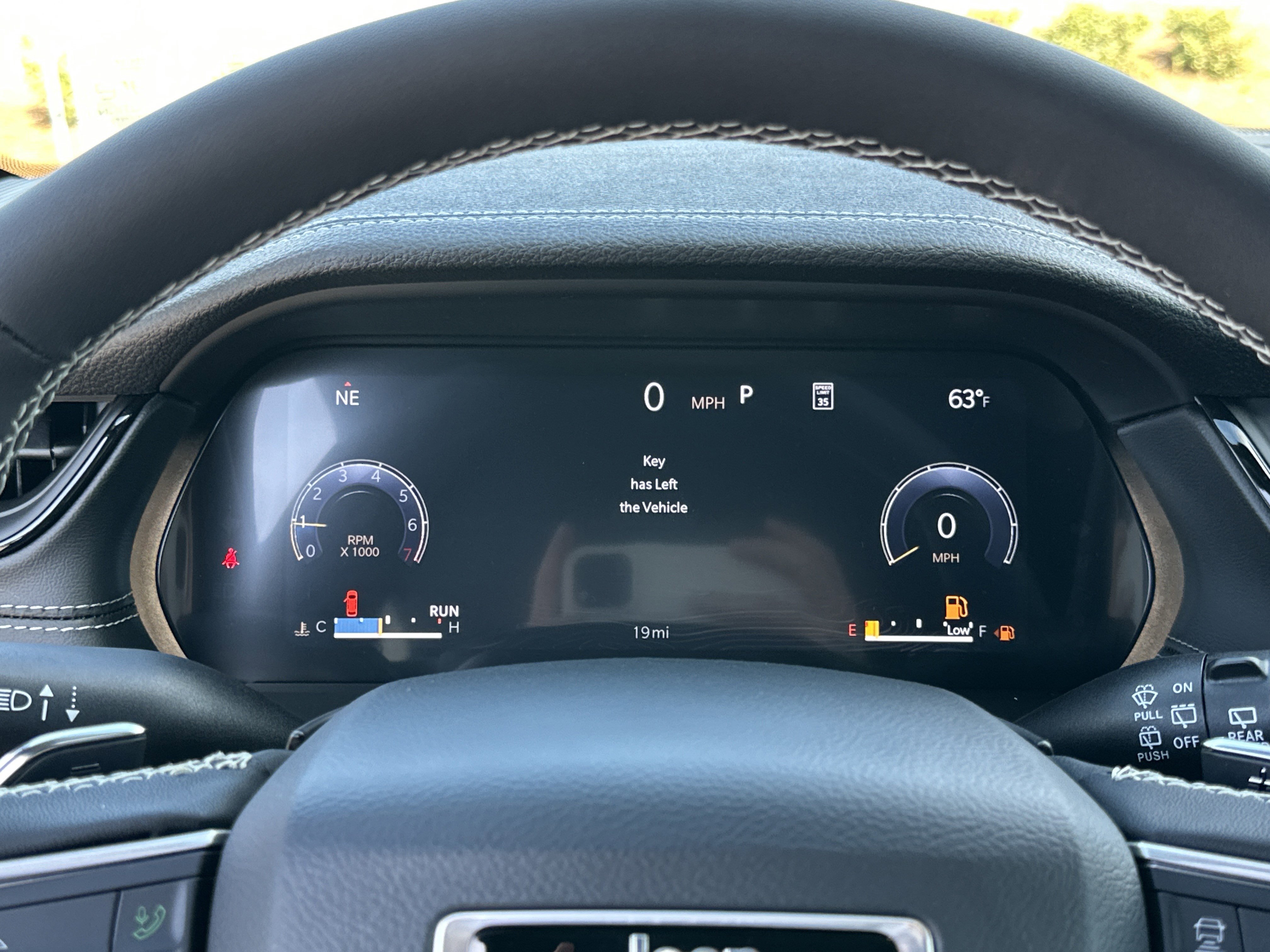 New 2026 Jeep Grand Cherokee Altitude image 9