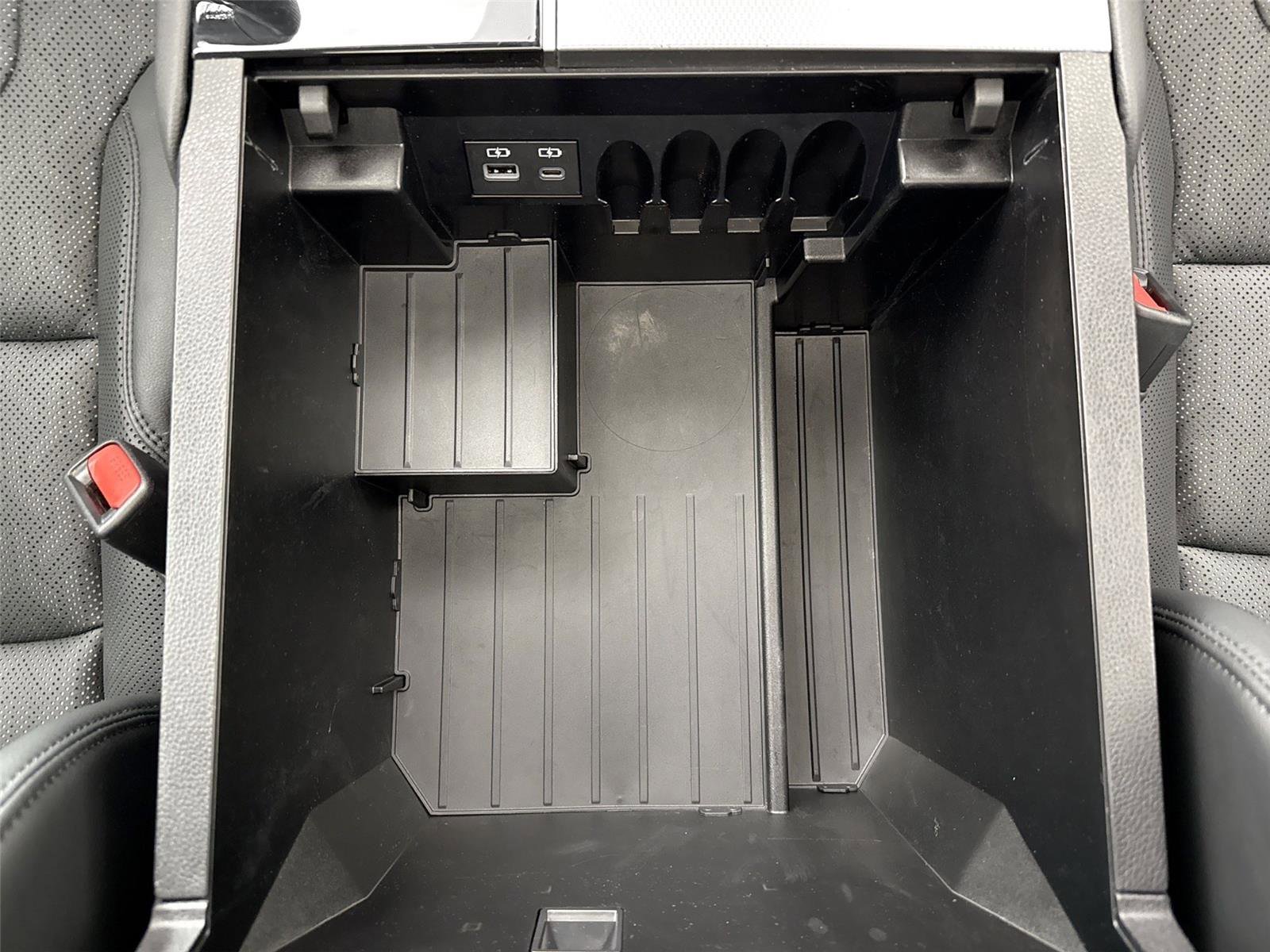 Certified 2024 Toyota Sequoia Limited image 37