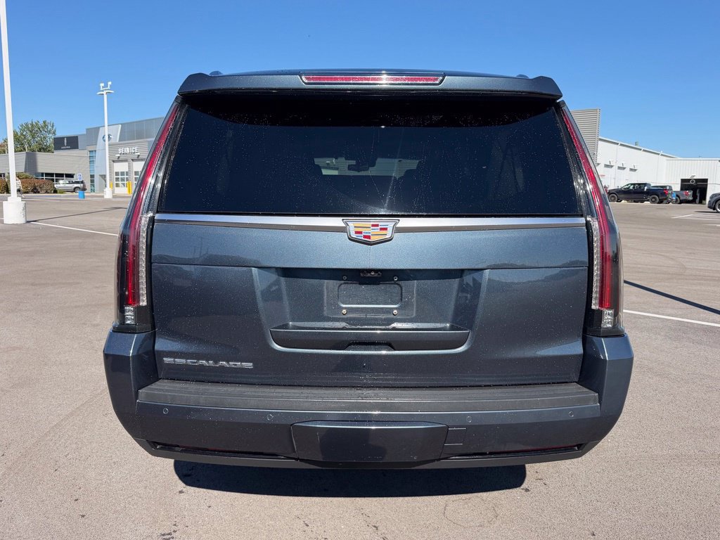 Used 2019 Cadillac Escalade ESV Luxury AWD/4WD image 7