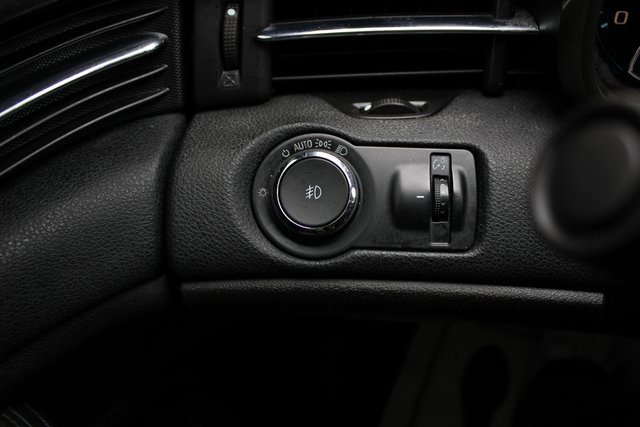 Used 2013 Chevrolet Malibu LTZ image 16