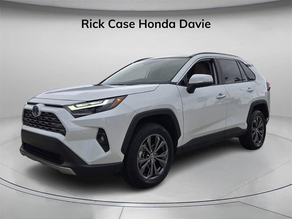 Used 2024 Toyota RAV4 Limited image 9
