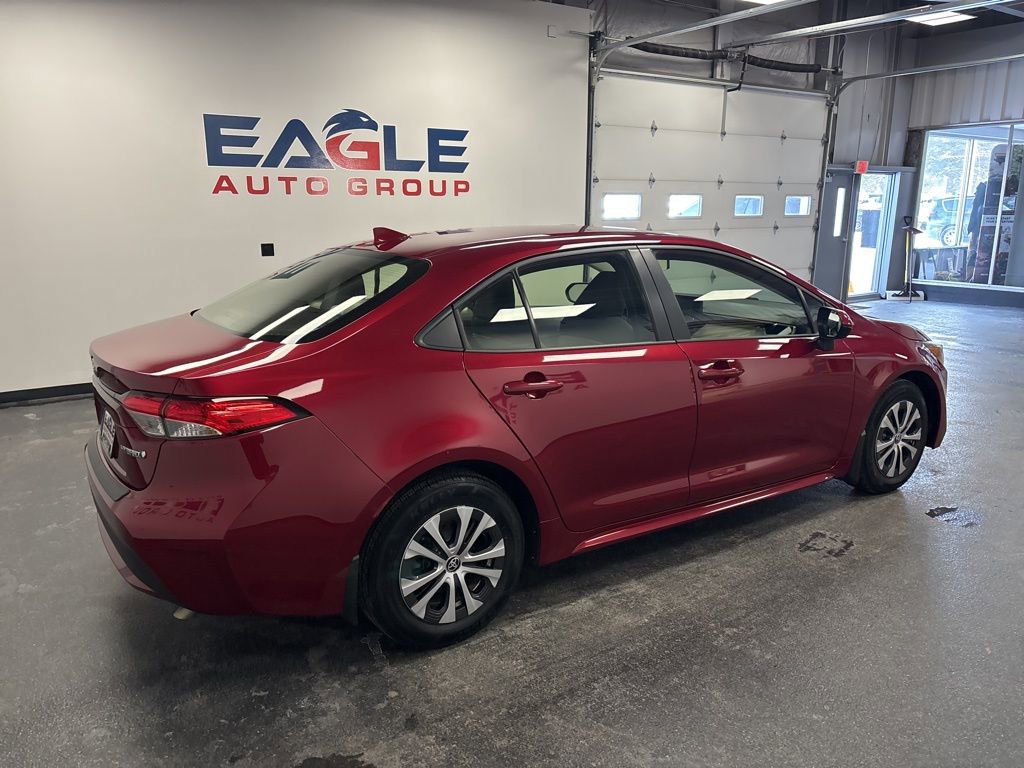 Used 2022 Toyota Corolla LE image 12