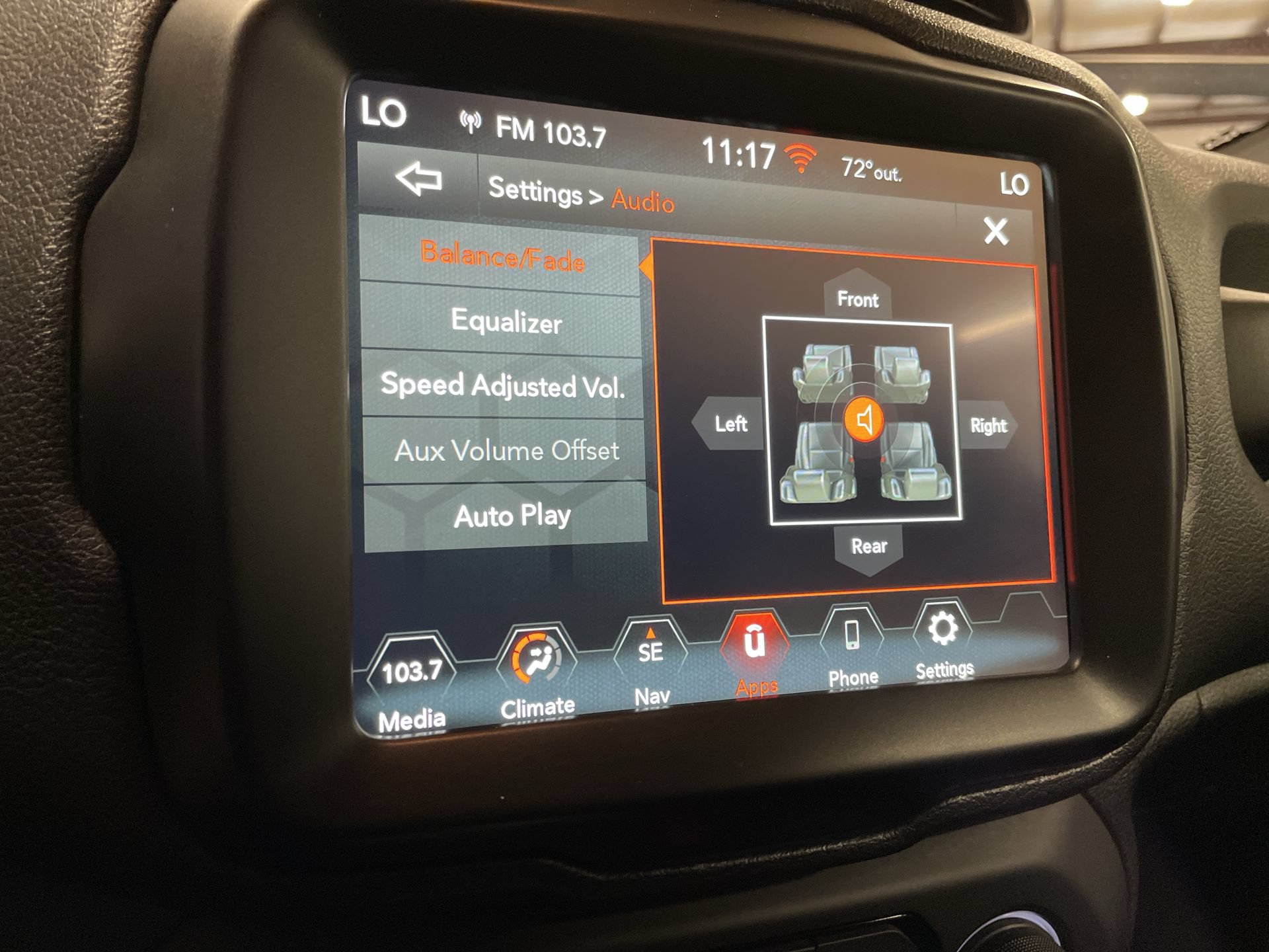 Used 2023 Jeep Renegade Latitude AWD/4WD image 33