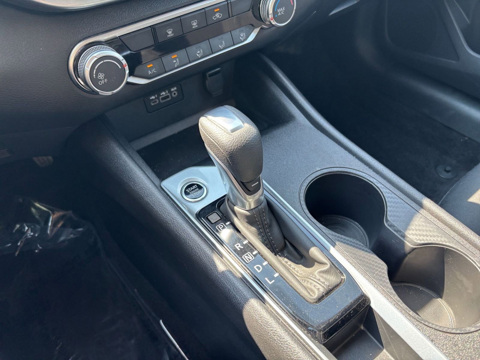 Used 2025 Nissan Altima 2.5 SV FWD image 37