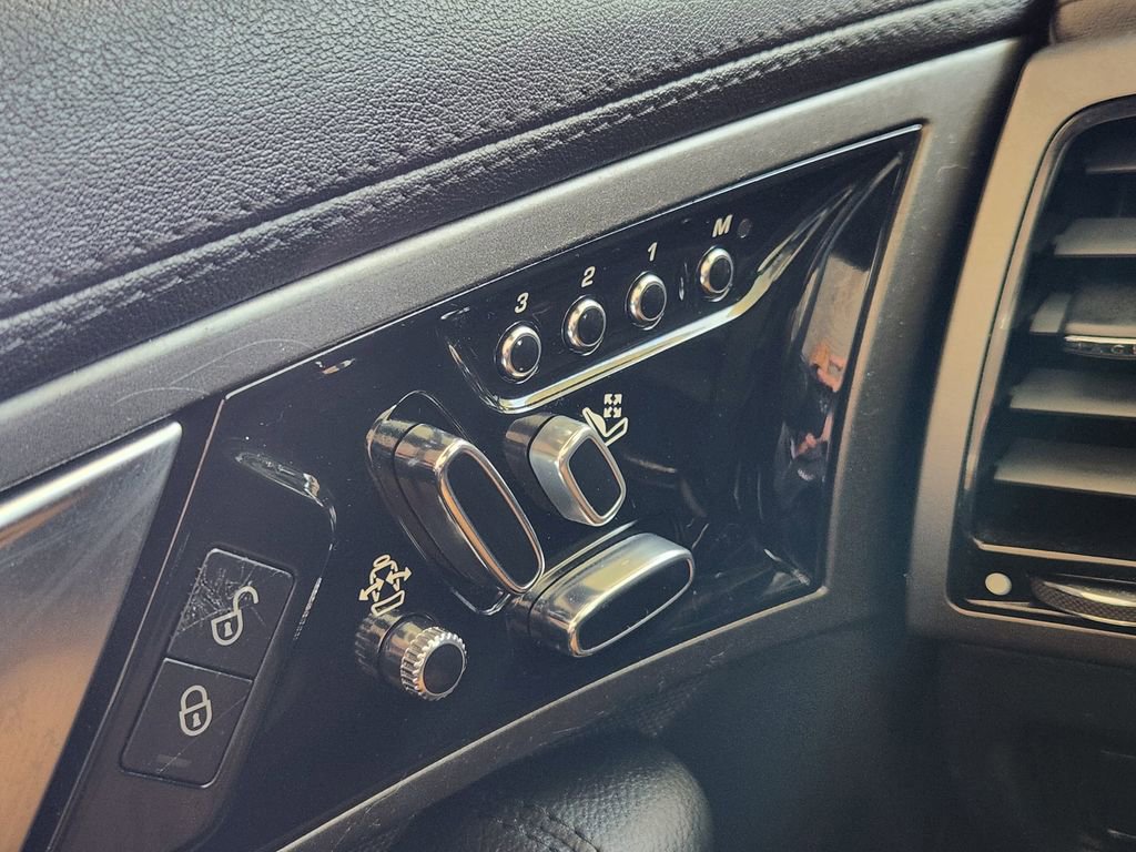 Used 2015 Jaguar F-TYPE S image 27