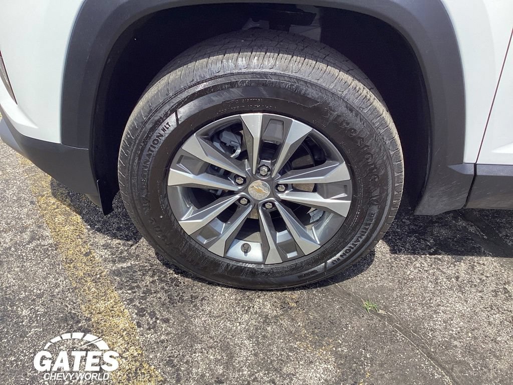 Used 2026 Chevrolet Equinox LT FWD image 27