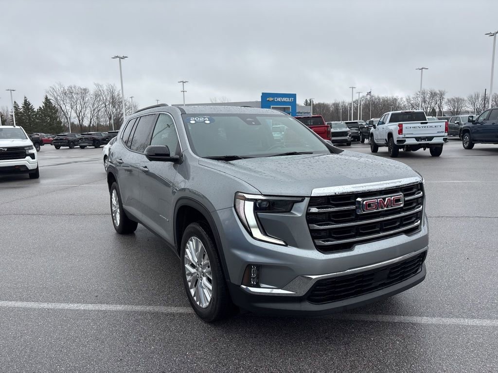 Certified 2024 GMC Acadia Elevation w/ Luxury Package AWD/4WD image 3