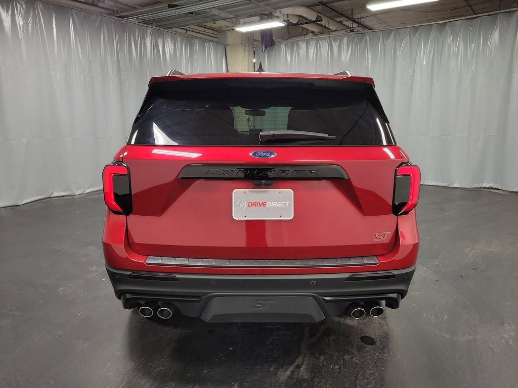 Used 2024 Ford Explorer ST w/ Equipment Group 401A image 7