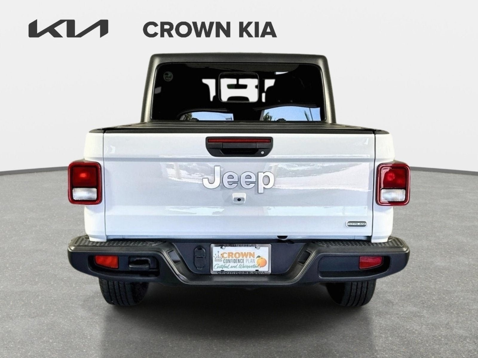 Used 2023 Jeep Gladiator Overland AWD/4WD image 7