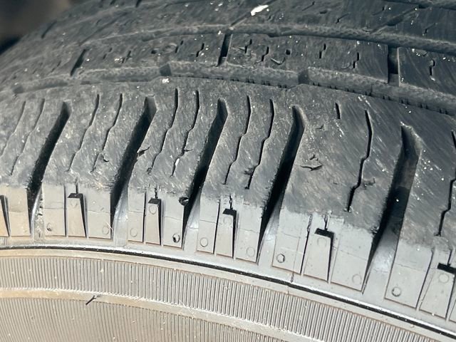 Used 2022 Jeep Cherokee Trailhawk w/ Trailhawk Elite Value Package image 8