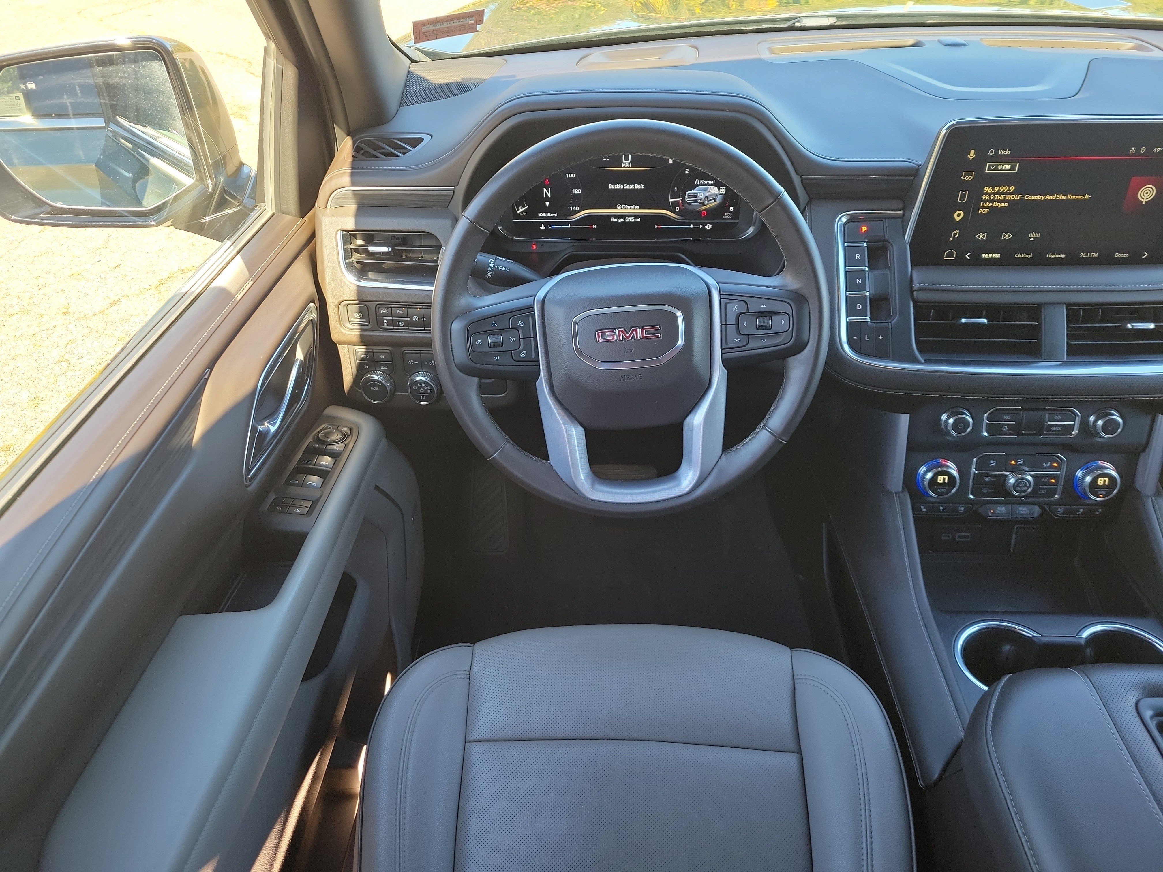 Used 2023 GMC Yukon SLT w/ SLT Premium Package AWD/4WD image 20