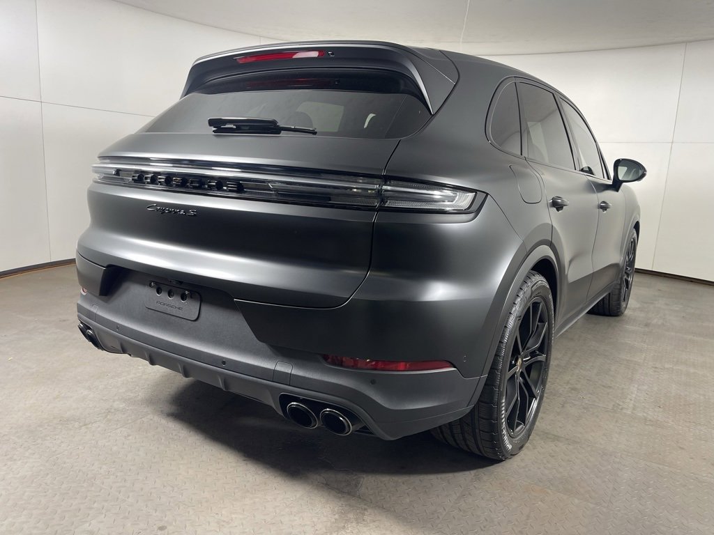 Certified 2025 Porsche Cayenne S image 7