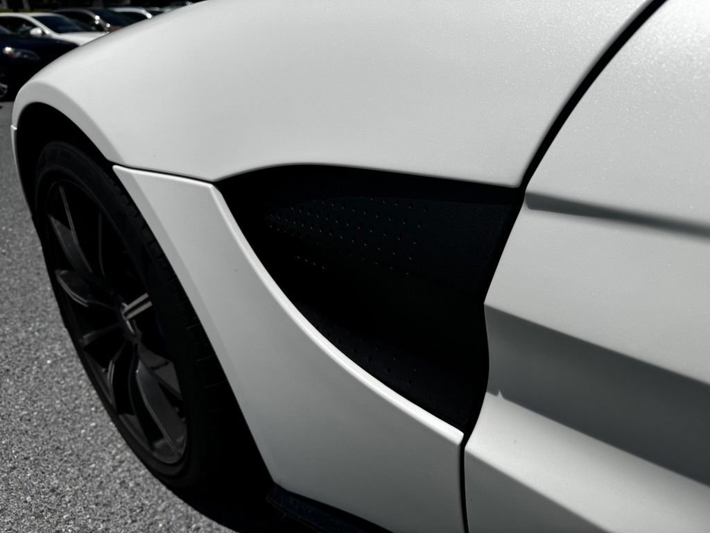 Used 2021 Aston Martin V8 Vantage Coupe RWD image 10