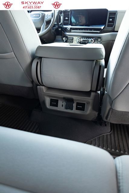 Used 2025 GMC Sierra 1500 SLE image 23