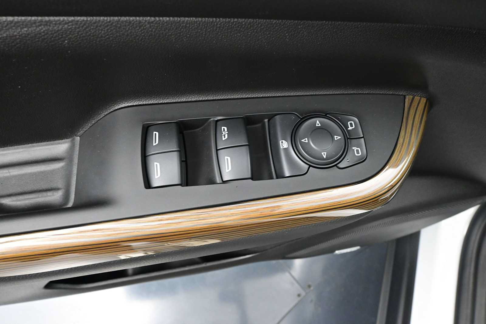 Used 2023 GMC Acadia SLE w/ Driver Convenience Package AWD/4WD image 6