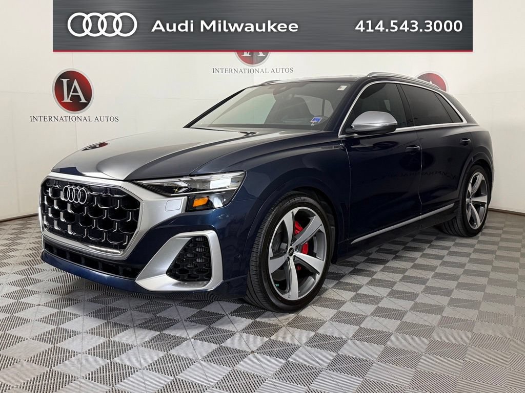 Used 2024 Audi SQ8 Prestige AWD/4WD image 3