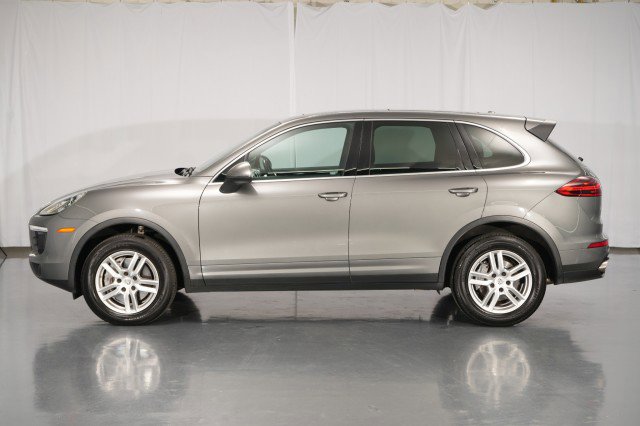 Used 2016 Porsche Cayenne image 2