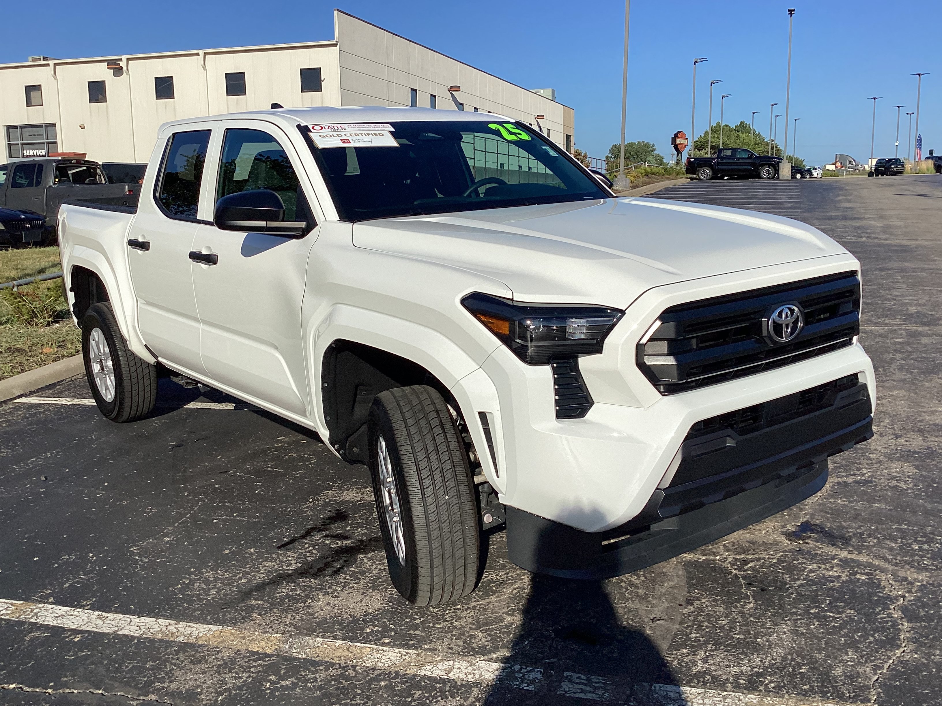 Certified 2025 Toyota Tacoma SR AWD/4WD image 2