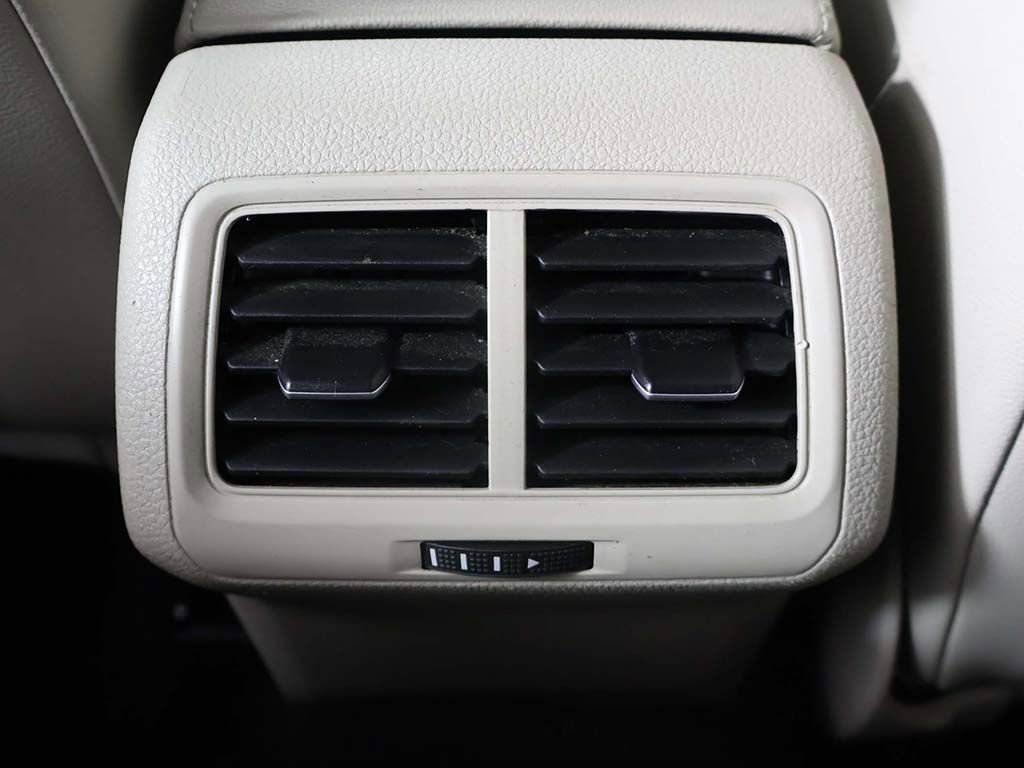 Used 2016 Volkswagen Golf Limited Edition image 49