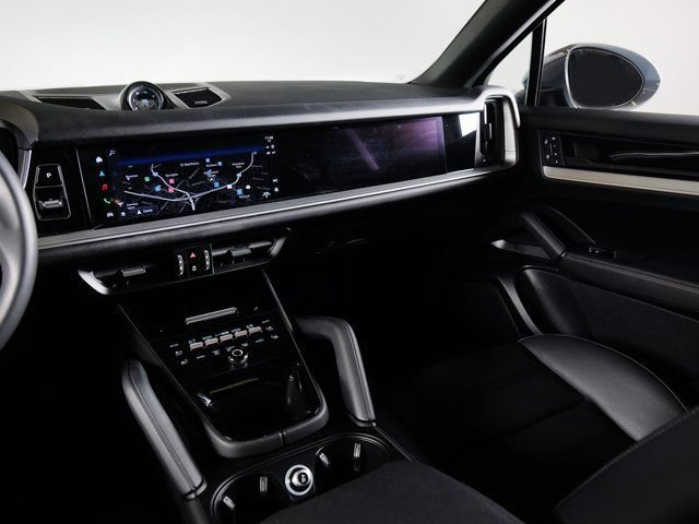 Certified 2026 Porsche Cayenne Coupe AWD/4WD image 19