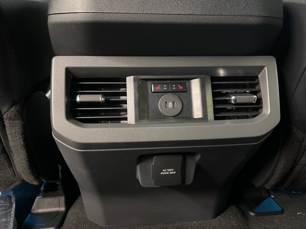 New 2026 Ford F350 Lariat w/ Black Appearance Package image 36