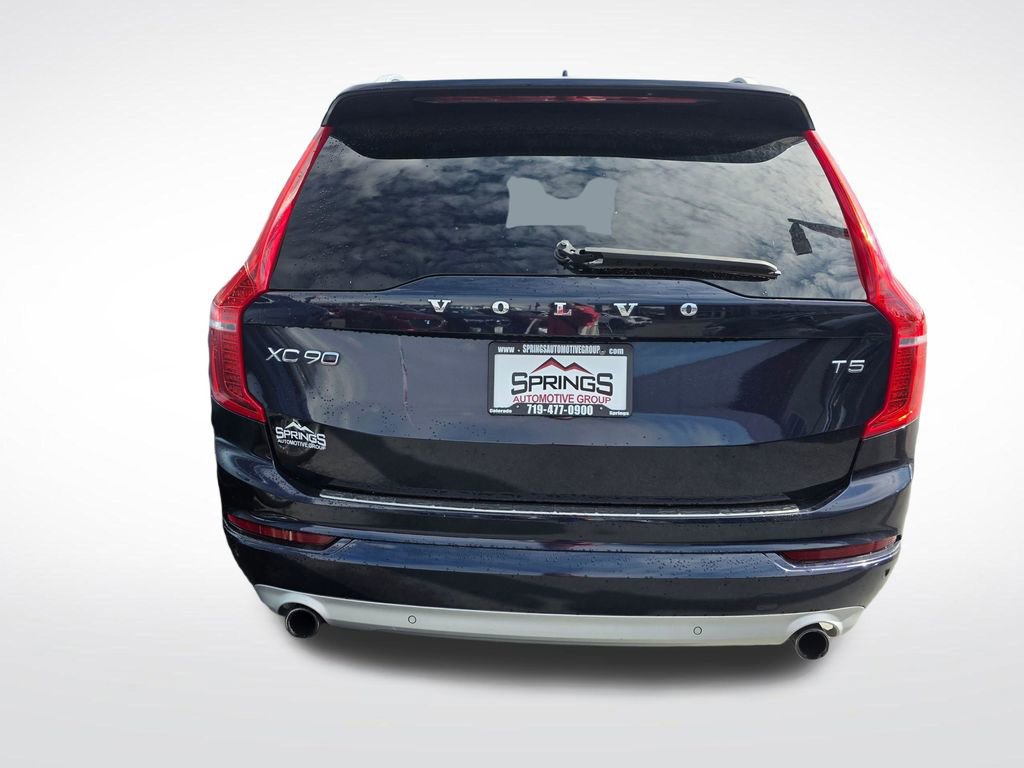 Used 2019 Volvo XC90 T5 Momentum w/ Protection Package Premier FWD image 6