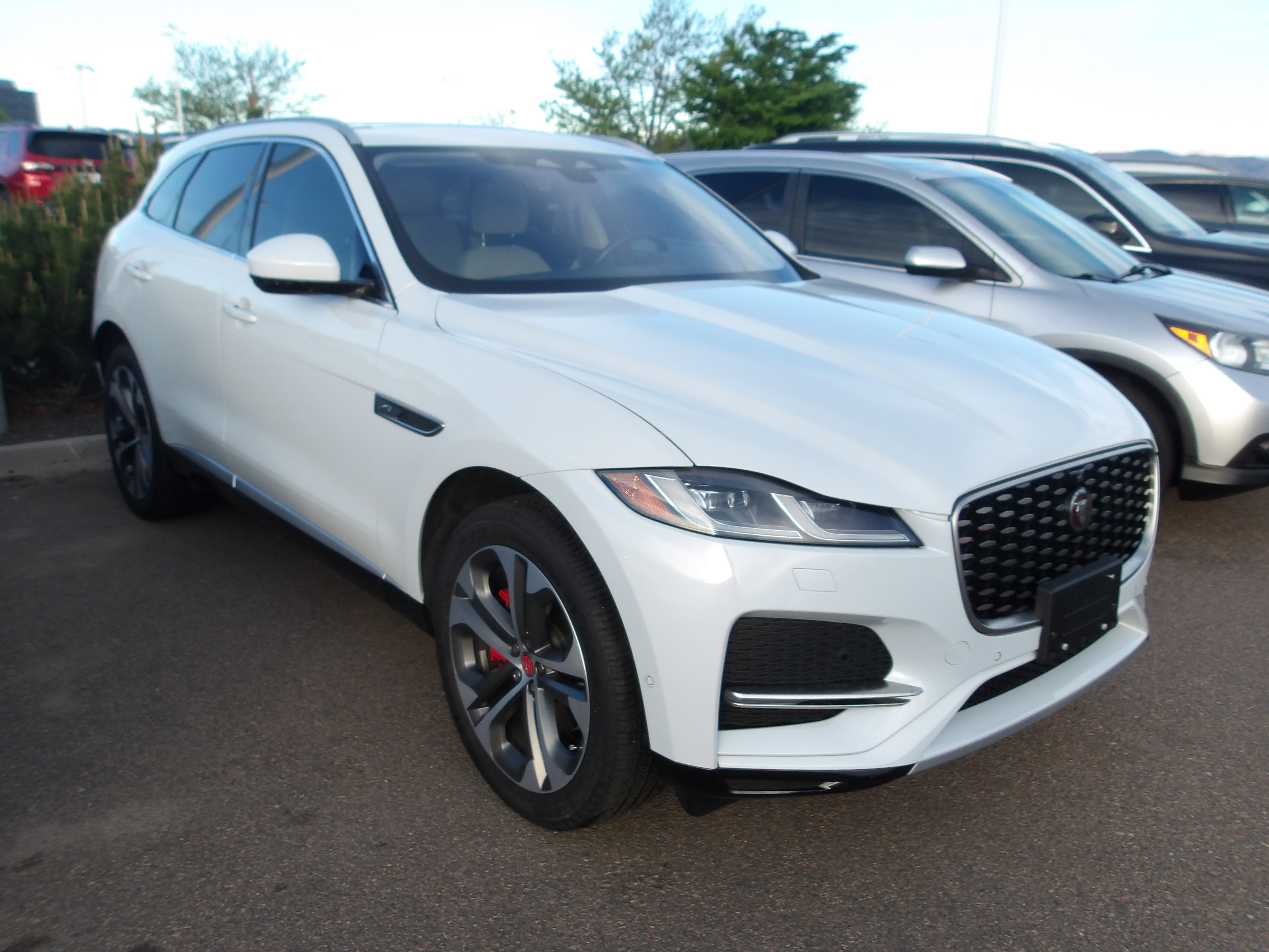 Used 2021 Jaguar F-PACE S image 2