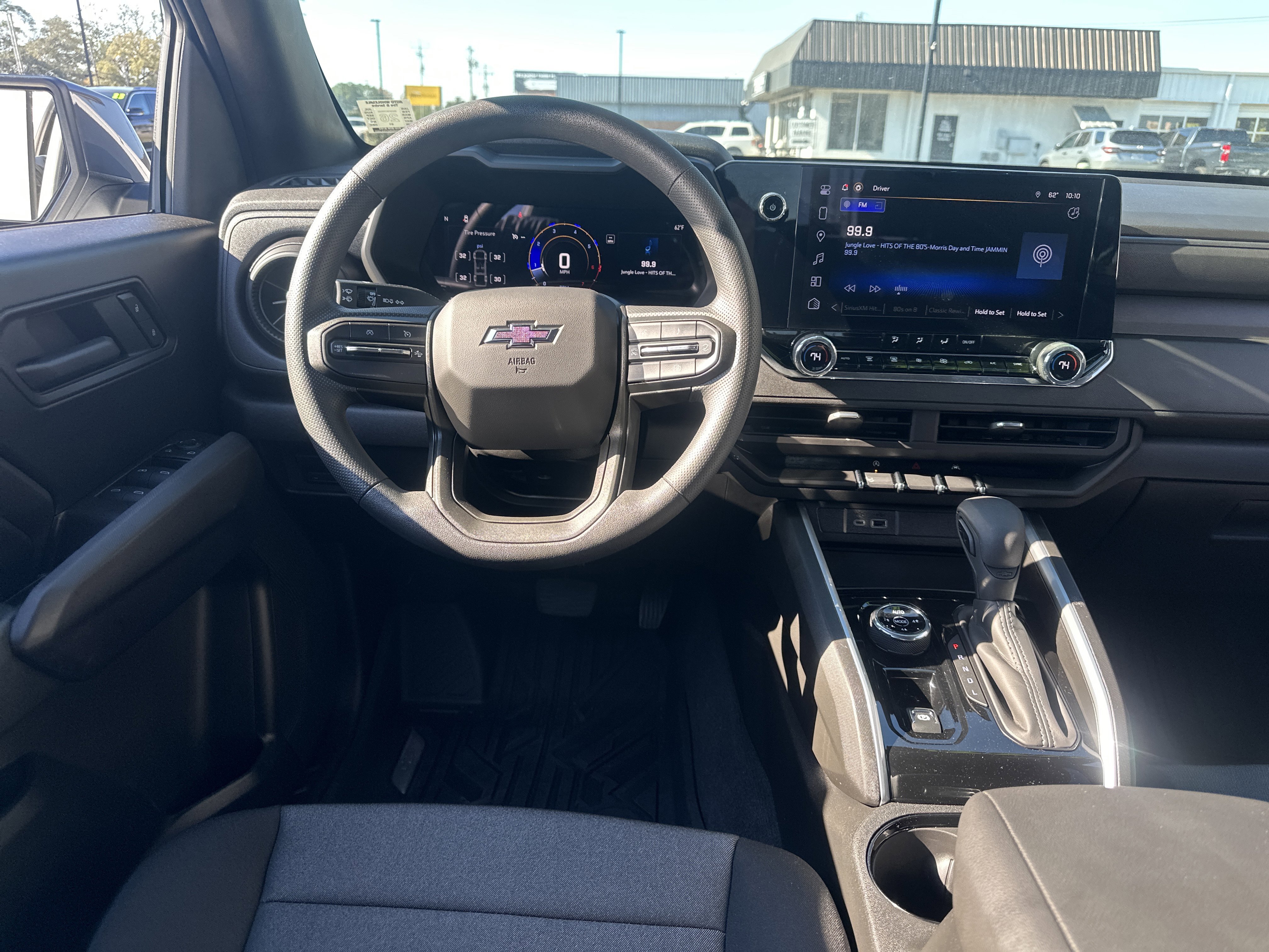 Used 2025 Chevrolet Colorado Trail Boss image 15