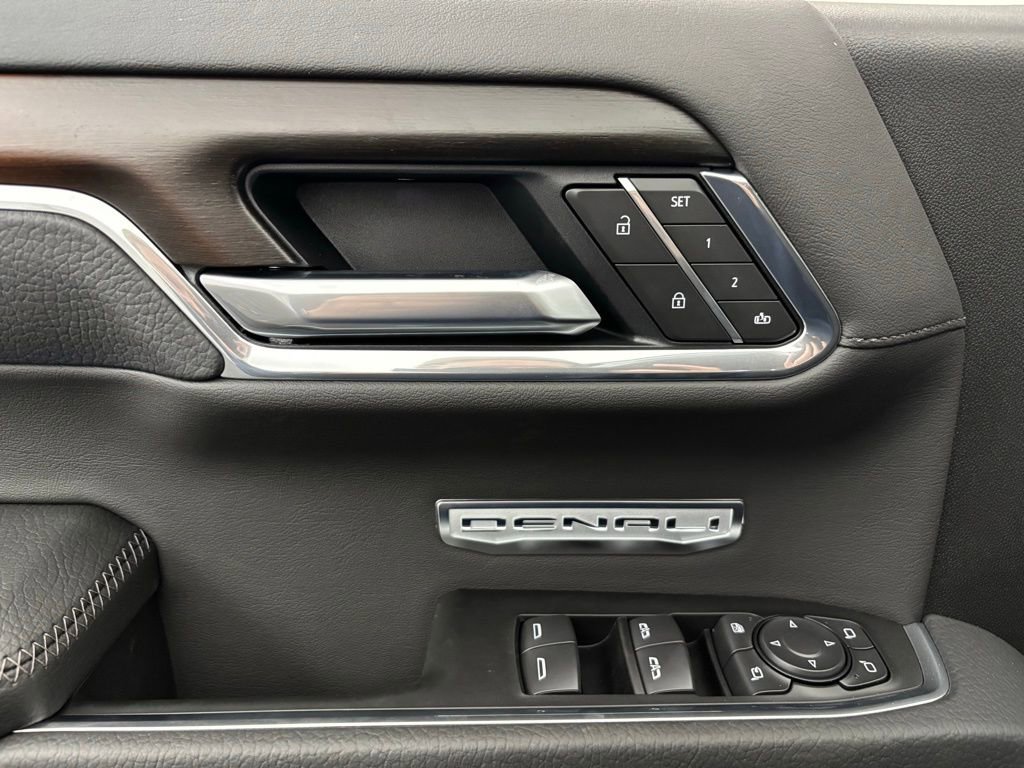 New 2026 GMC Sierra 1500 Denali w/ Denali Reserve Package image 18