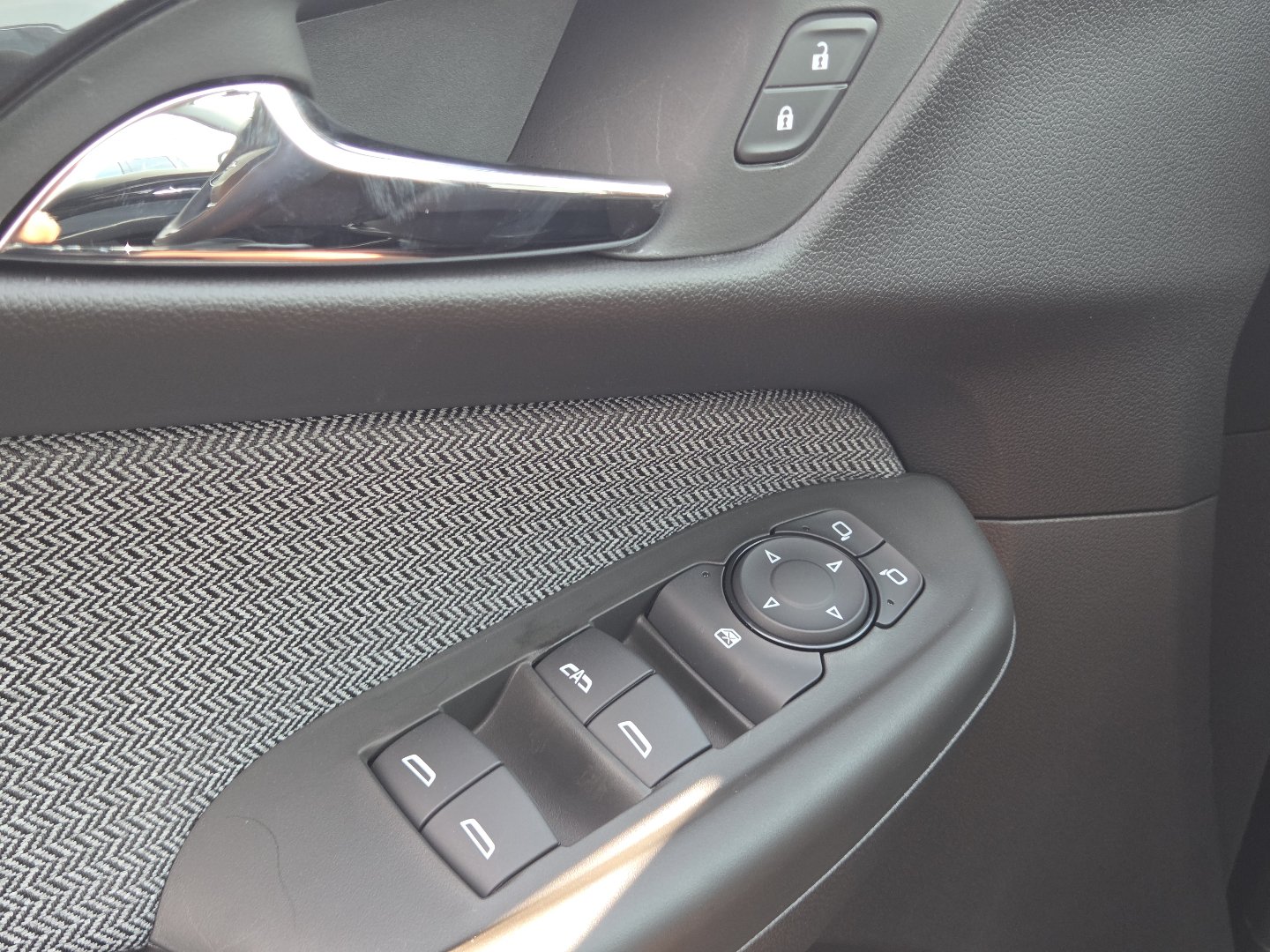 New 2026 Chevrolet TrailBlazer LS w/ LS Convenience Package FWD image 21