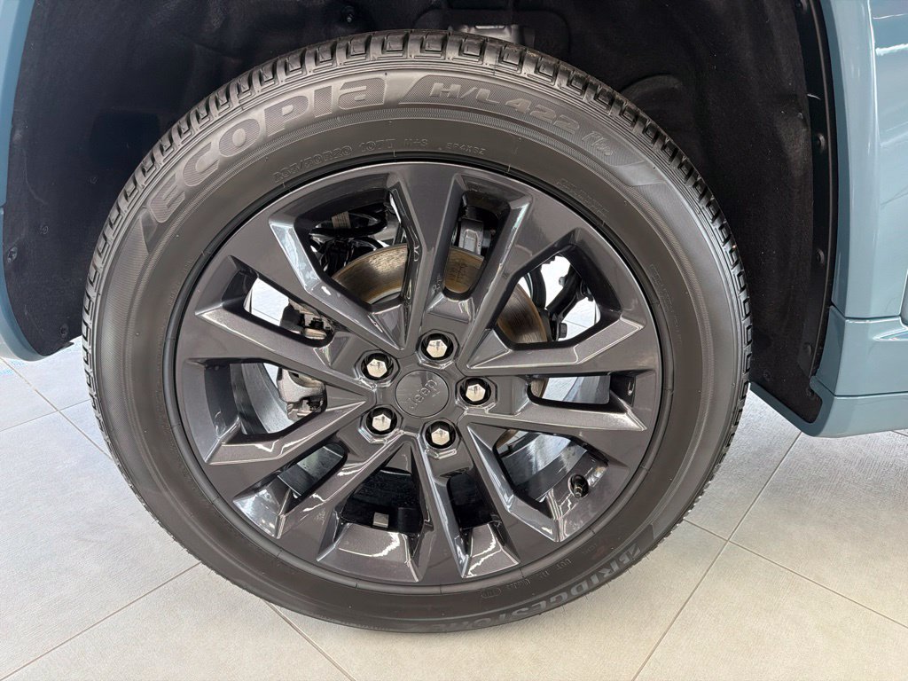 New 2026 Jeep Grand Cherokee Limited AWD/4WD image 12