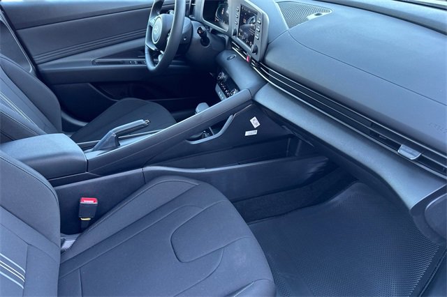 New 2026 Hyundai Elantra Sport image 15