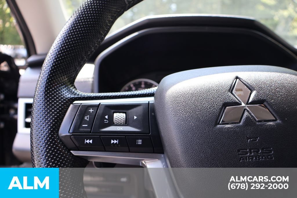 Used 2024 Mitsubishi Outlander SE AWD/4WD image 30
