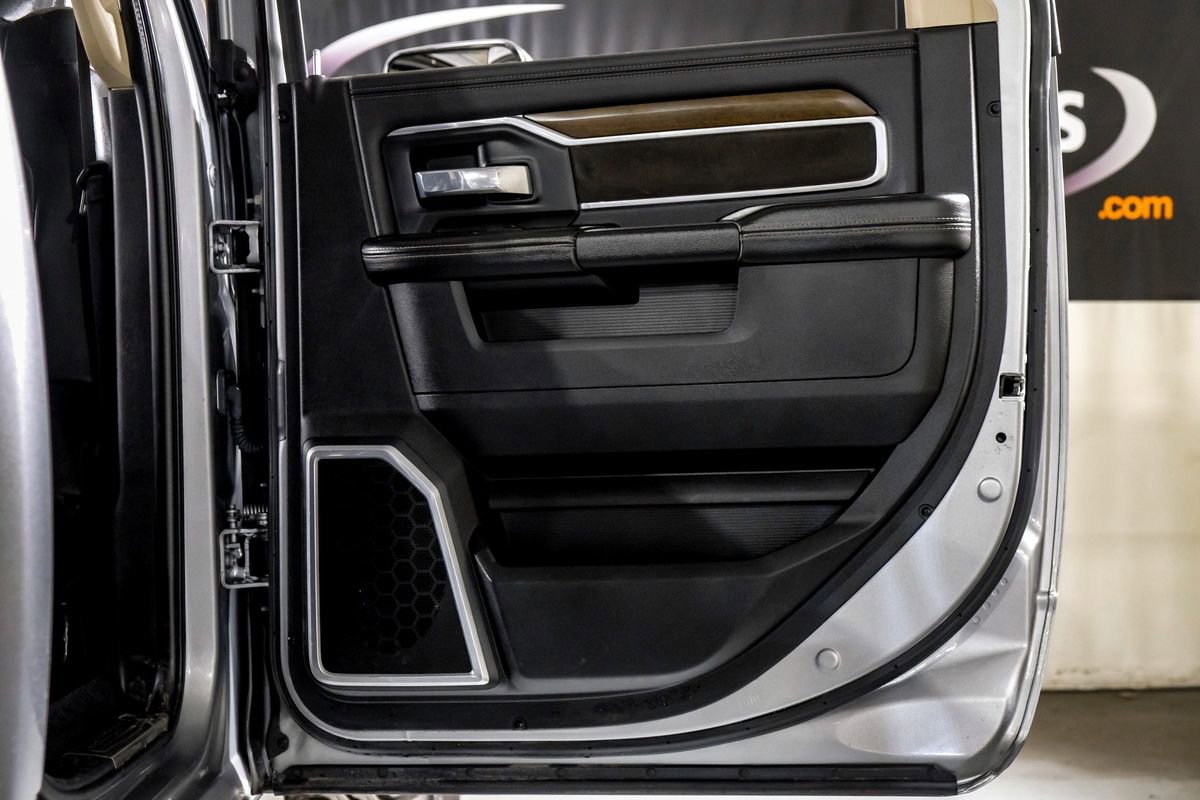Used 2022 RAM 3500 Laramie image 39