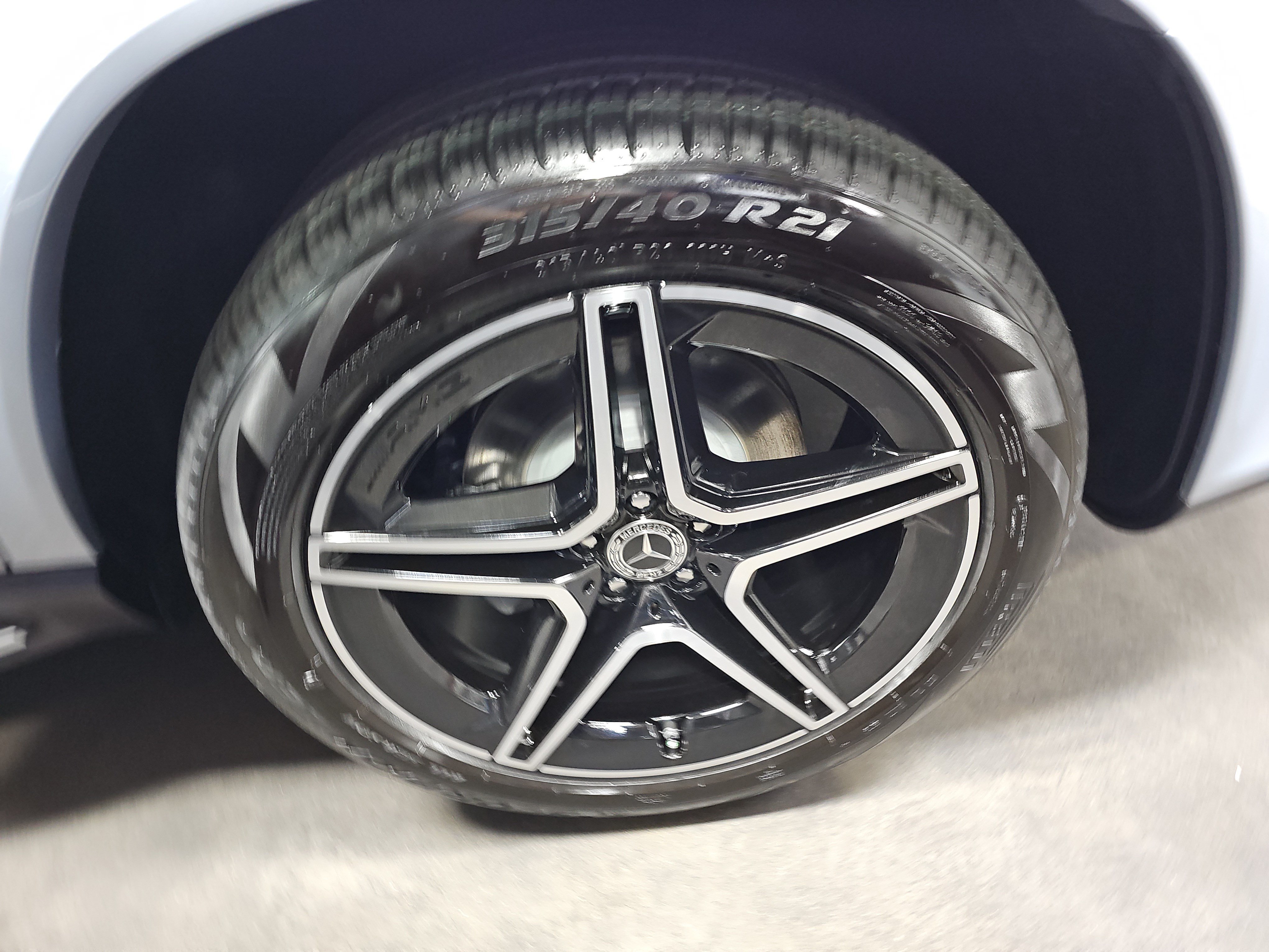 New 2026 Mercedes-Benz GLS 450 4MATIC image 36