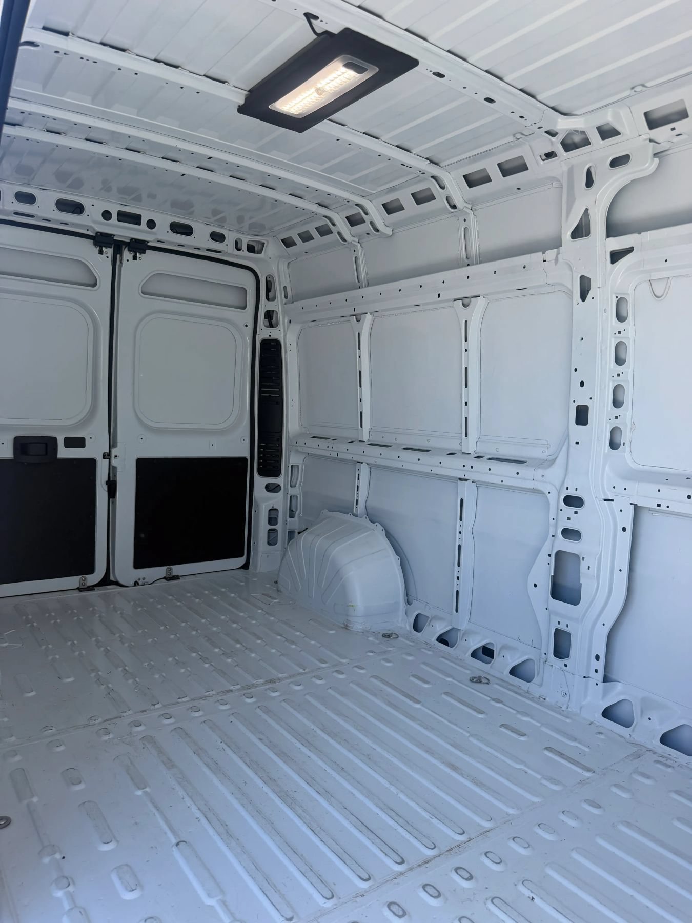 Used 2026 RAM ProMaster 2500 w/ Convenience Group FWD image 22