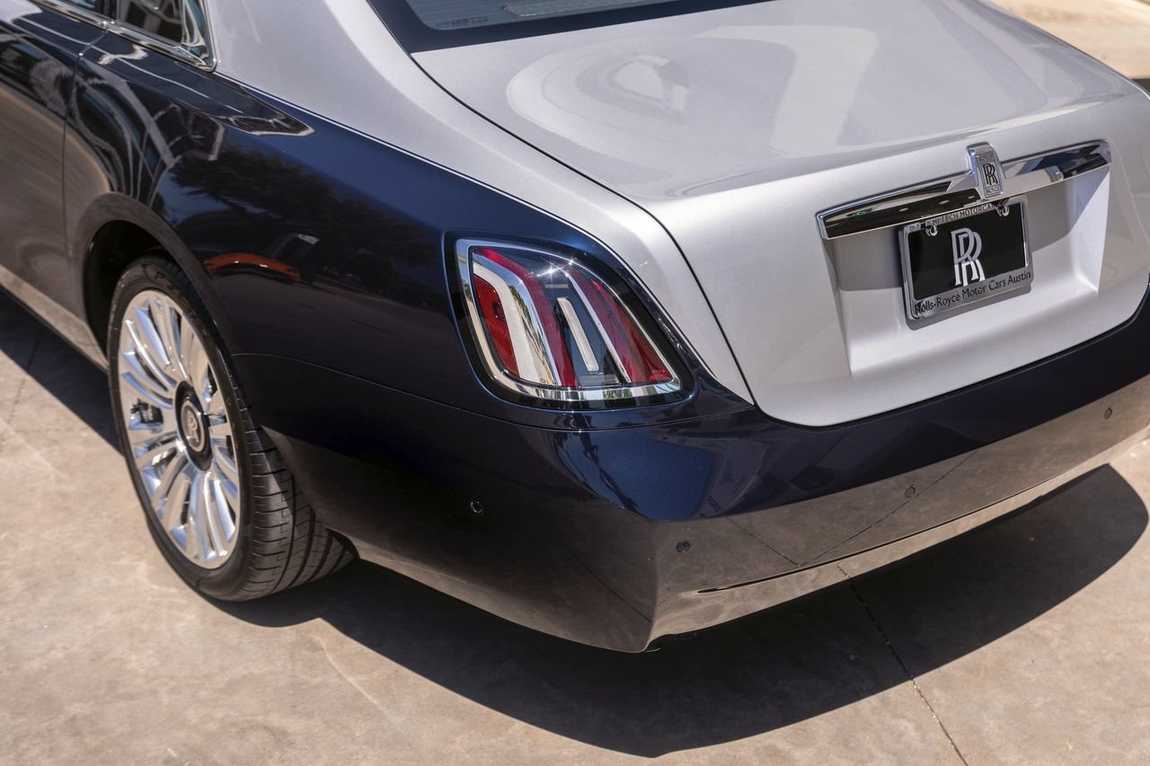 New 2025 Rolls-Royce Ghost AWD/4WD image 17