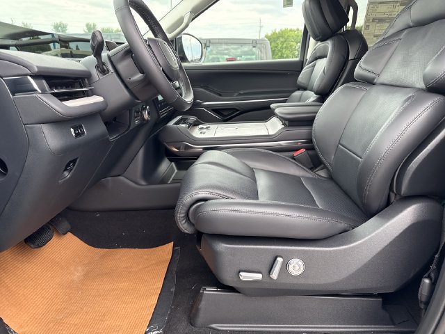 New 2027 Lincoln Navigator L Reserve AWD/4WD image 23