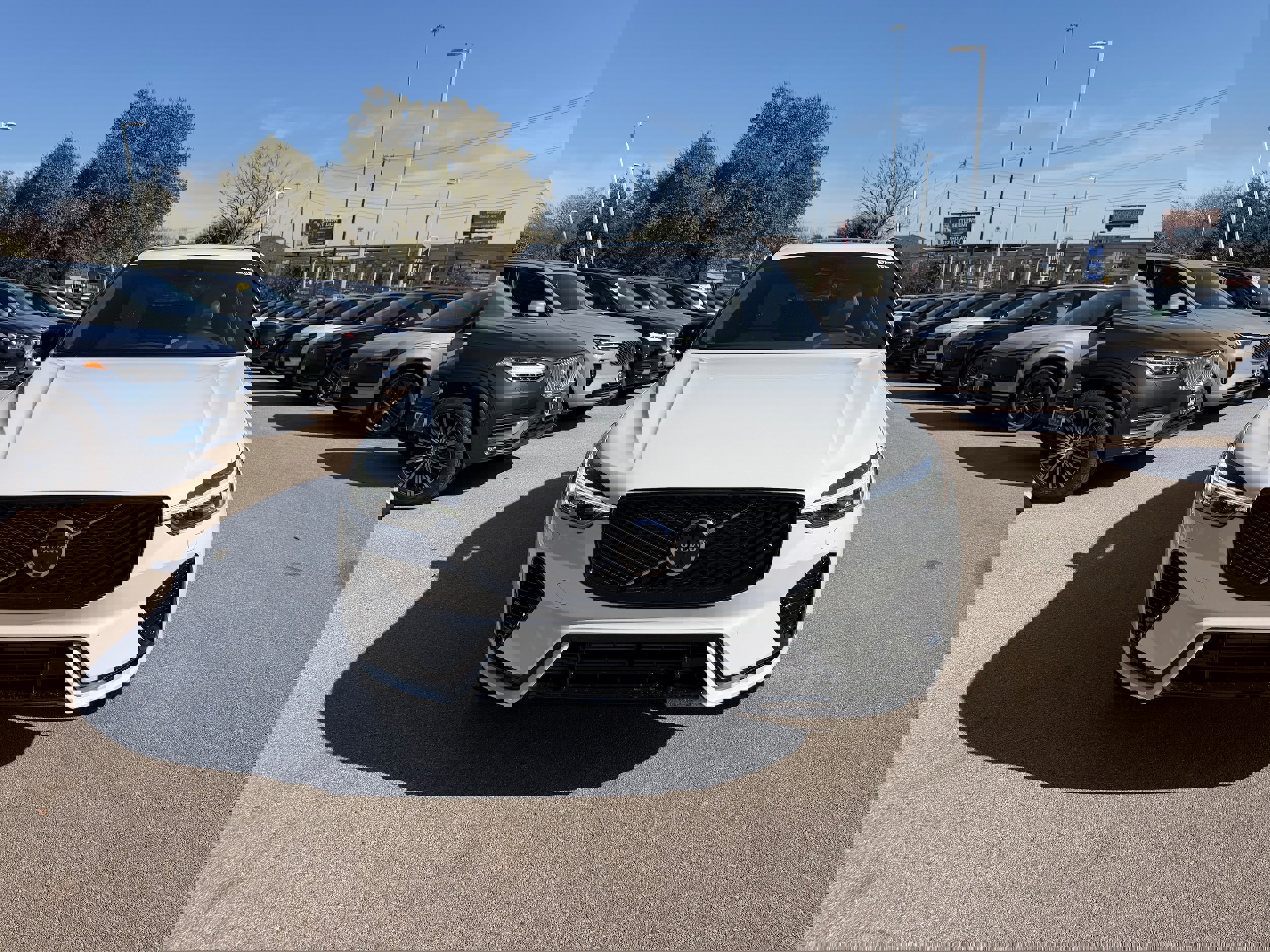 New 2026 Volvo XC60 T8 Plus w/ Protection Package Premier image 4