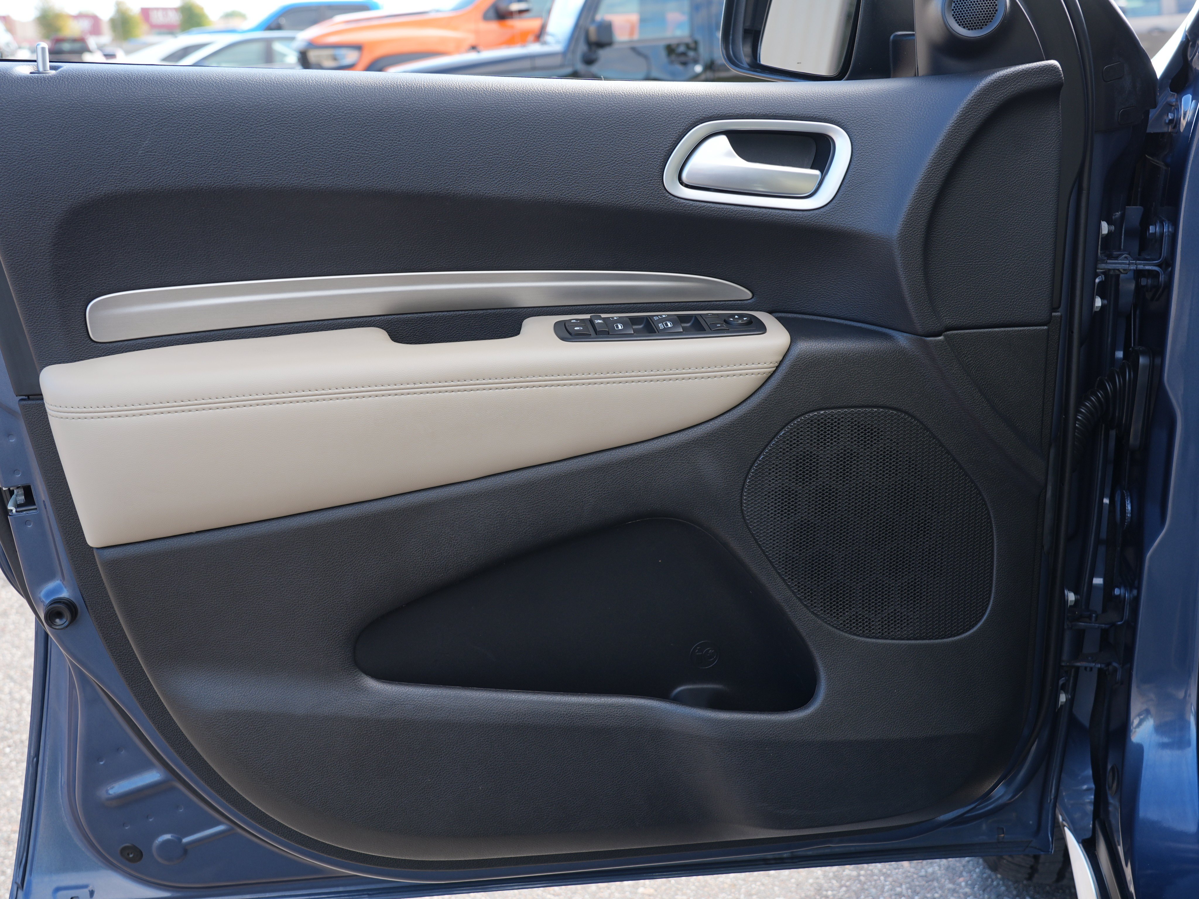 Used 2020 Dodge Durango SXT AWD/4WD image 14
