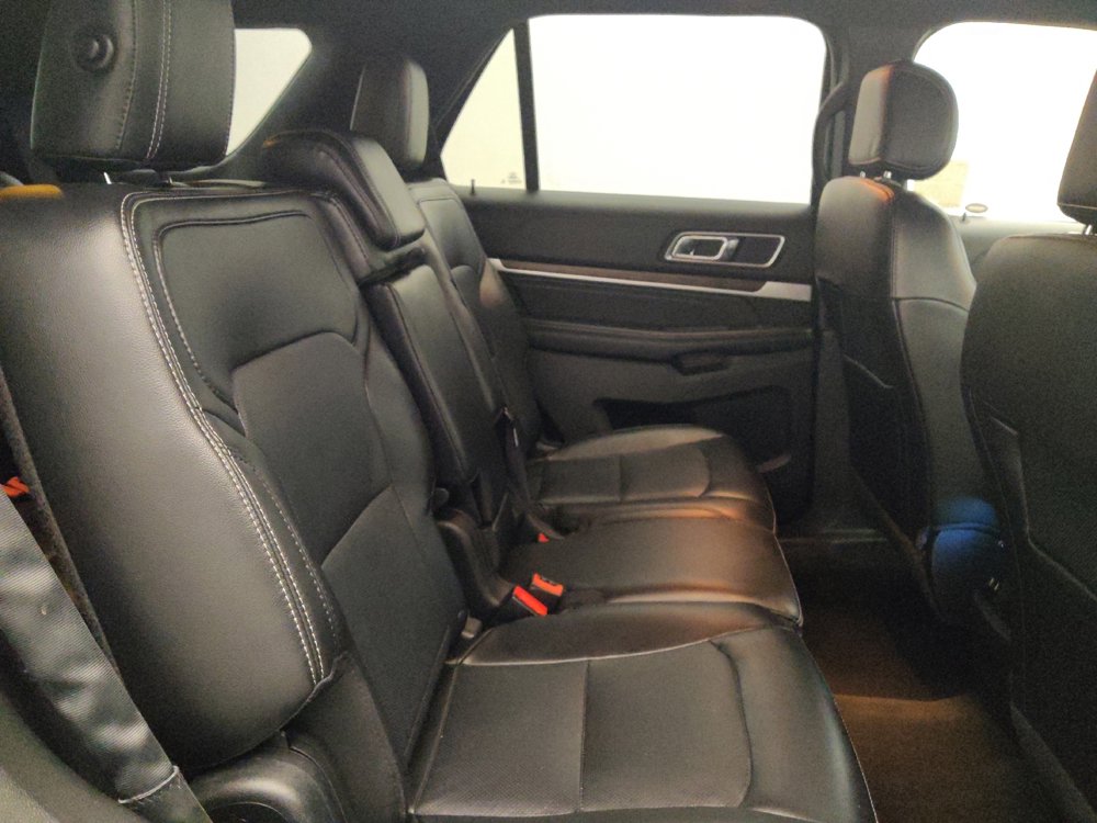 Used 2017 Ford Explorer Limited w/ Equipment Group 303A AWD/4WD image 19