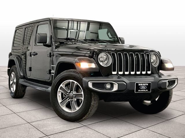 Used 2018 Jeep Wrangler Unlimited Sahara AWD/4WD image 2