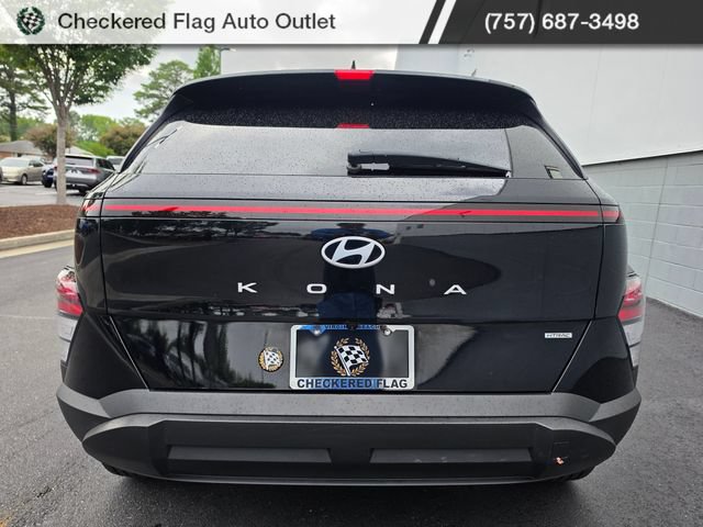 Used 2024 Hyundai Kona SEL w/ Convenience Package AWD/4WD image 4