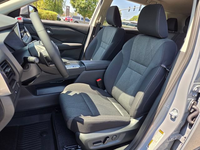 New 2026 Nissan Rogue SV FWD image 8
