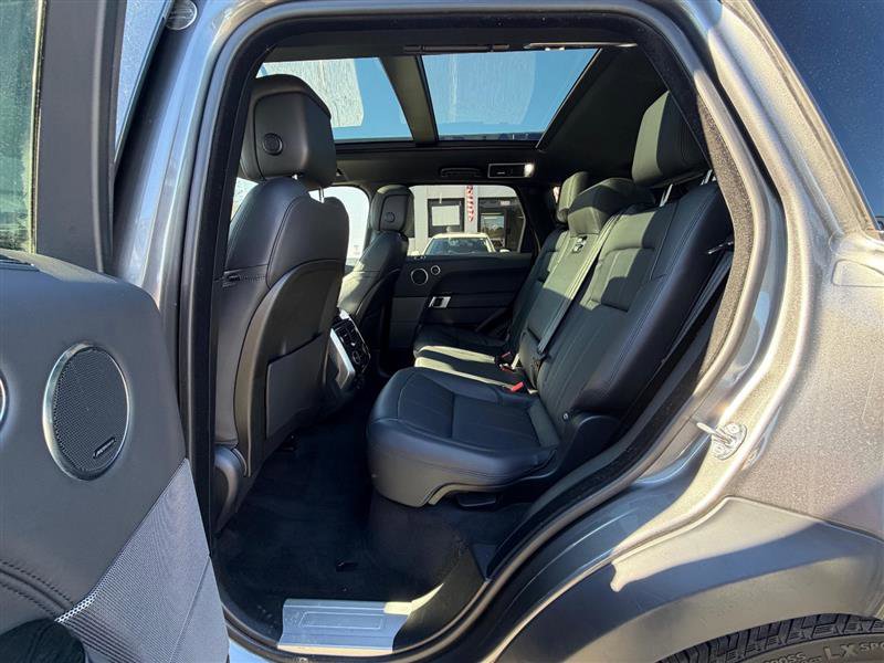 Used 2019 Land Rover Range Rover Sport HSE image 30